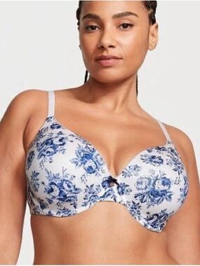 Victoria's Secret Coconut White Rose Toile Push Up Bra 40 D